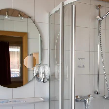 Hotell Restaurant Löwen Zell im Wiesenthal